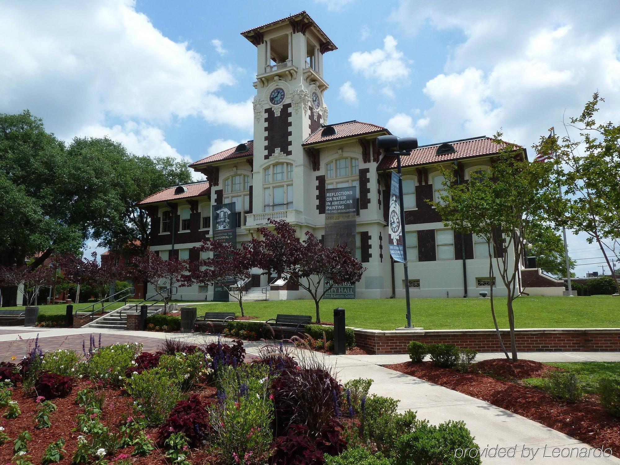 Wyndham Lake Charles Hotel Exterior photo